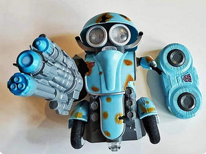 Робот Hasbro Трансформеры. (1 фото из 3)