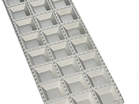 Ravioli / pelmeenide vorm alumiiniumist, uus
