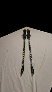 Laste murdmaasuusad (150cm) + suusasaapad (38) (2 foto / 3)