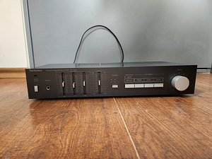 Интегральный стереоусилитель Technics SU-Z15 (2 фото из 4)