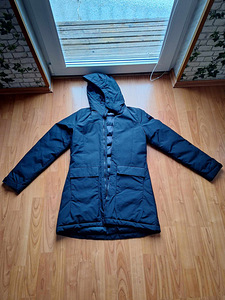 Müüa Adidas naiste/tüdrukute talvejope suurus S (1 foto / 4)
