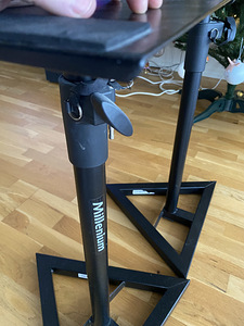 Подставки для мониторов (3 фото из 3)