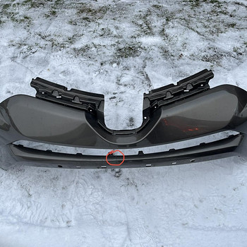 Toyota Rav4 esistange 2016, defektne