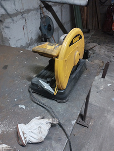 DEWALT (1 foto / 1)