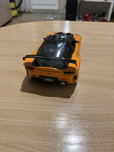 Fast fourius автомобили (8 фото из 8)