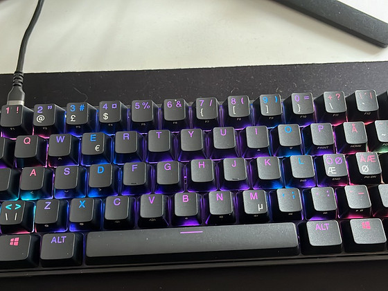 Продаю клавиатуру apex 9 mini