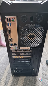 Игровой компьютер Intel Core i7 7700K GTX 1070 (3 фото из 5)