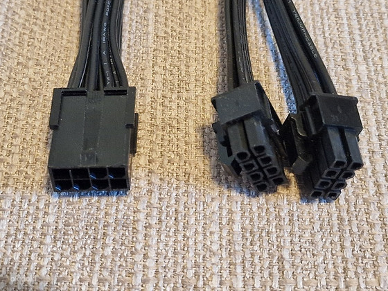 Разделитель PCIe 8pin на два 6+2 pin