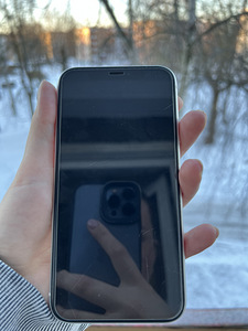 iPhone XR 128 GB (1 foto / 6)