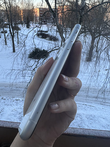 iPhone XR 128 GB (4 foto / 6)