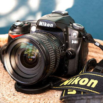Nikon d90 + Nikkor 18-77mm f/ 3.5-4.5 AF-S