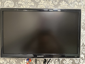 Телевизор Samsung (1 фото из 3)