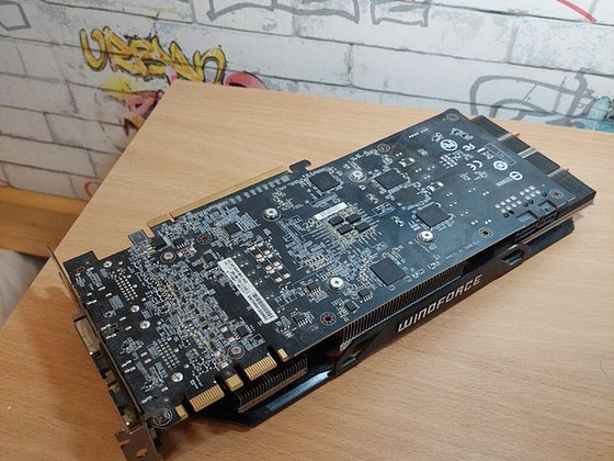 Видеокарта(gigabyte geforce gtx 970 4 gb)+подарок