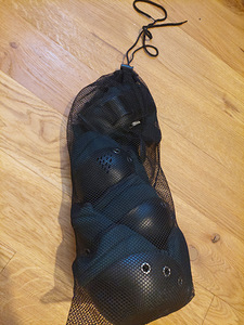 Спортивная одежда (10 фото из 10)