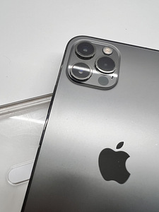 iPhone 12 Pro 128гб (2 фото из 5)