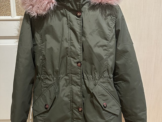 Lenne tüdruku talveparka s. 152