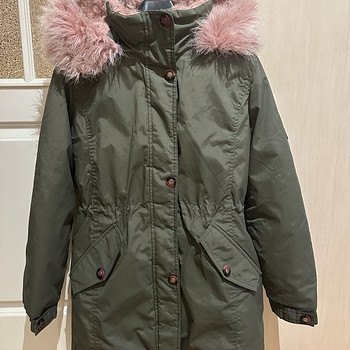Lenne tüdruku talveparka s. 152
