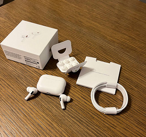 AirPods Pro 2gen (1 фото из 3)
