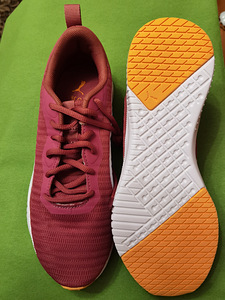 Puma SoftFoam+ (2 фото из 2)