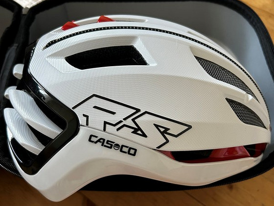 Продам шлем CASCO SPEEDAIRO 2 WHITE.