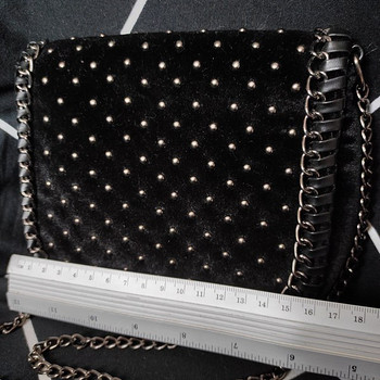 Müüa uus elegantne clutch käekott. Must värv..