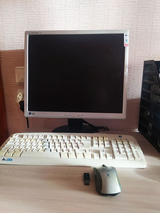 Monitor, KLAVIAAT, juhtmevaba hiir. (1 foto / 1)