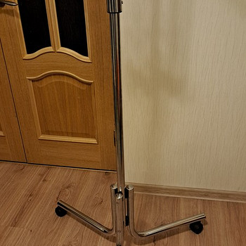 Стойка для одежды