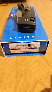 Складной нож Benchmade Limited Mini-Onslaught (4 фото из 4)