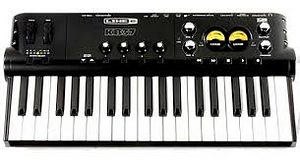 USB-контроллер и аудиоинтерфейс line6 TonePort KB37 (2 фото из 2)