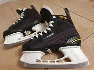 Hokiuisud Bauer Superme 38,5 (2 foto / 2)