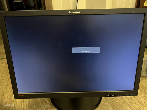 Lenovo 24'