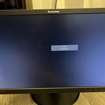Lenovo 24'