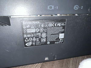 Lenovo 24' (2 фото из 2)