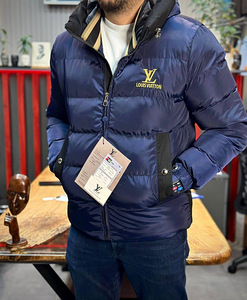 Louis Vuitton (2 фото из 7)