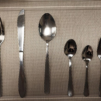 Столовые приборы