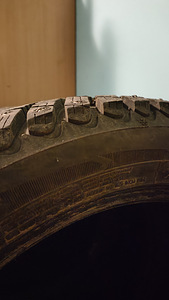 Шипованные шины 195/50R16 88T Goodyear UltraGrip Ice Arctic (4 фото из 4)