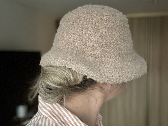 Kübar alpaka villast (kootud) / alpaca buckle hat