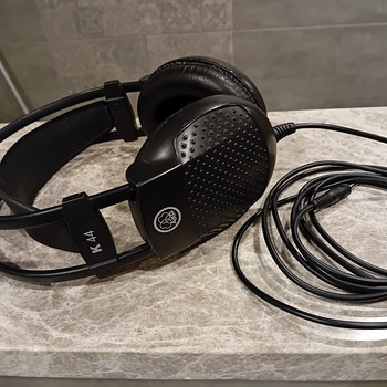 Наушники aKG K44