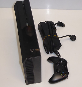 Mangukoonsol Xbox ONE 500GB + pult (2 foto / 5)
