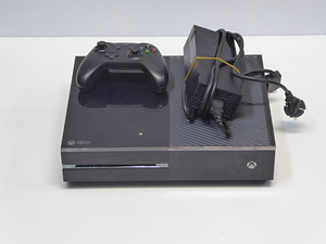 Mangukoonsol Xbox ONE 500GB + pult (5 foto / 5)