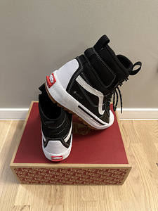 VANS SK8-HI GORE-TEX MTE-3 mustad meeste saapad (4 foto / 10)