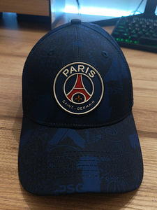 PSG CAP (1 foto / 2)