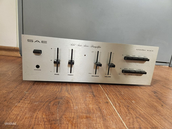 Твердотельный предварительный стереоусилитель SAE Mark XXX (1975-77)