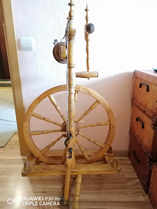 Старинная прялка (1 фото из 3)