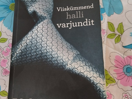 Viiskümmend halli varjundit" E.L.James