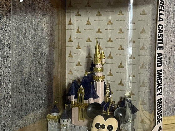 Funko pop Замок Золушки.