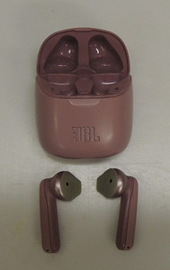 Bluetooth наушники JBL Tune 220TWS + док (4 фото из 5)