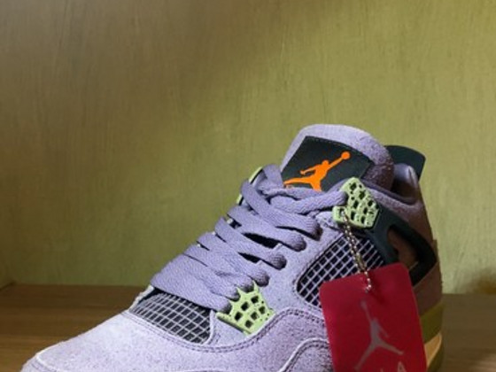 Air Jordan 4 Canyon Purple