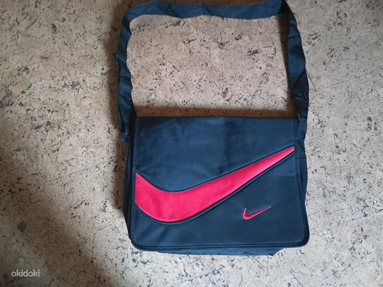 Сумка через плечё Nike