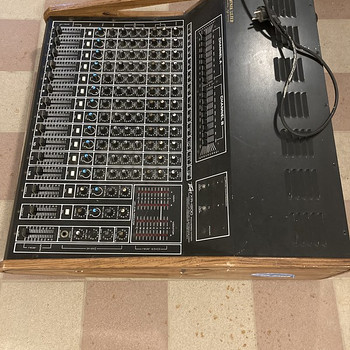 Peavey 1200 watt